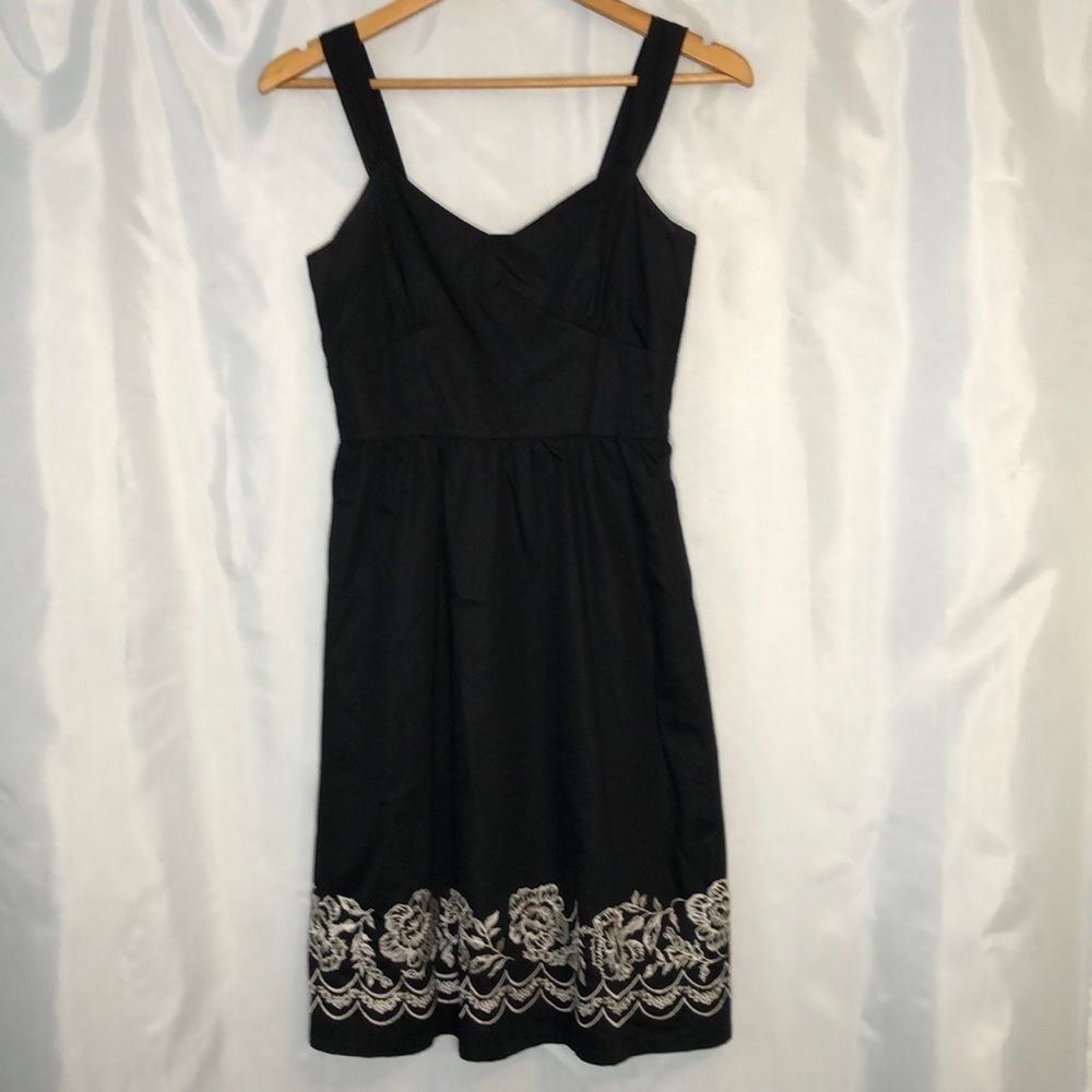 Ann Taylor Loft Petites Shoulder Strap Embroidered White Sundress Cotton Size 4P